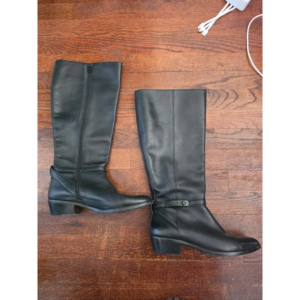 Coach Caroline Accent Turnlocks Minimalist Quiet Luxury Riding Boots sz 7.5